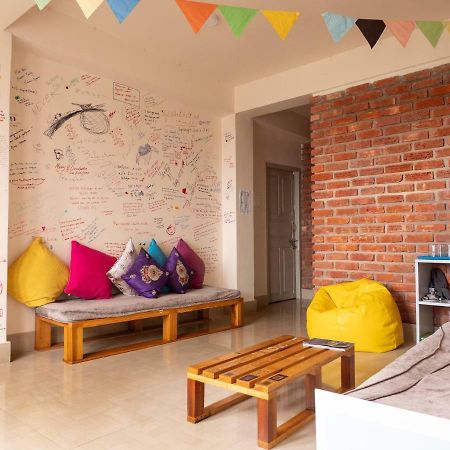 Tag Along Backpackers Pansiyon Gangtok Dış mekan fotoğraf