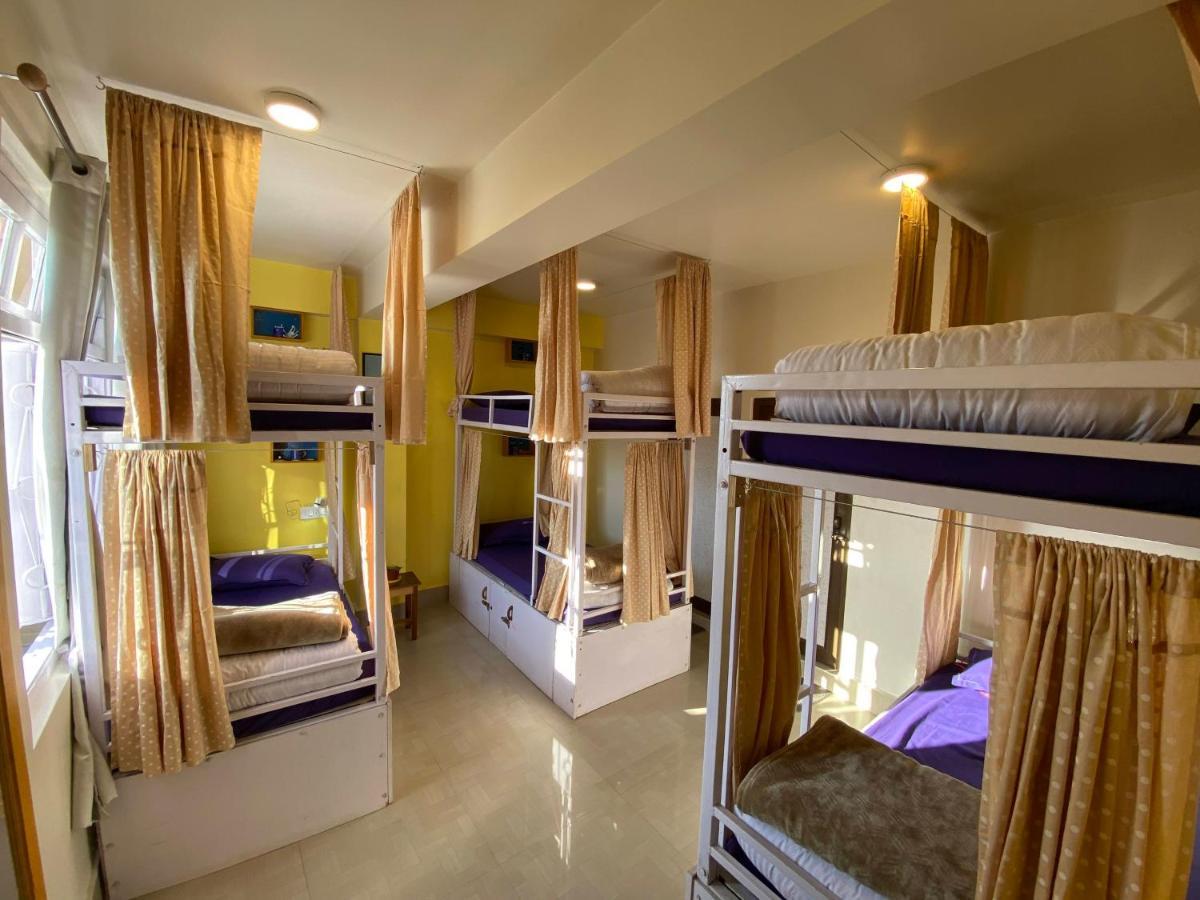 Tag Along Backpackers Pansiyon Gangtok Dış mekan fotoğraf