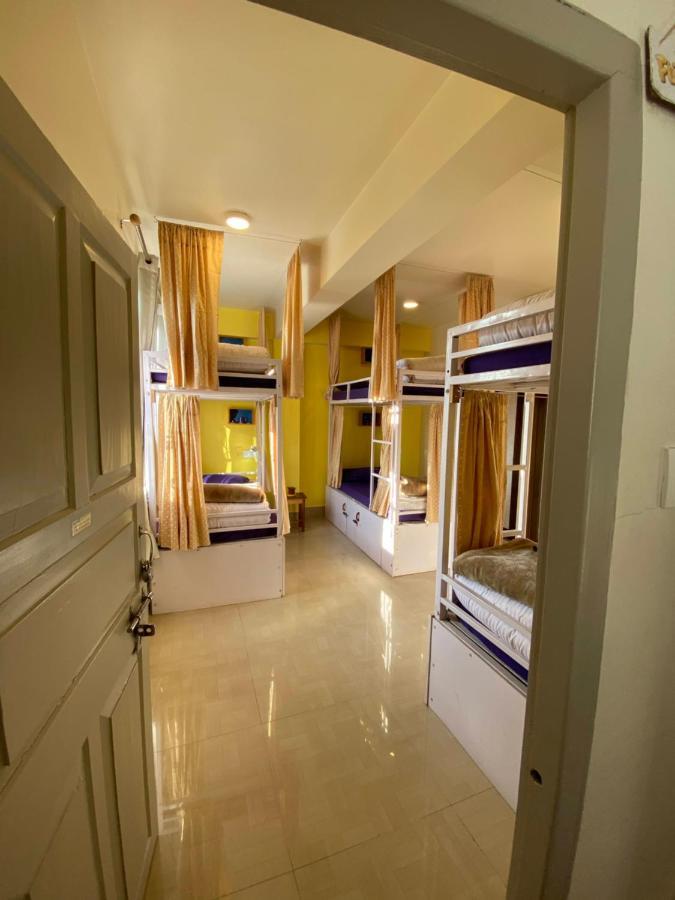 Tag Along Backpackers Pansiyon Gangtok Dış mekan fotoğraf