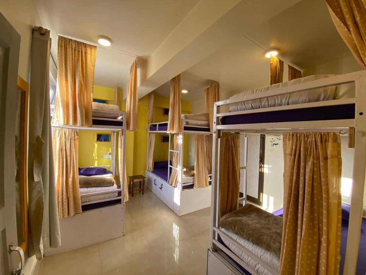 Tag Along Backpackers Pansiyon Gangtok Dış mekan fotoğraf