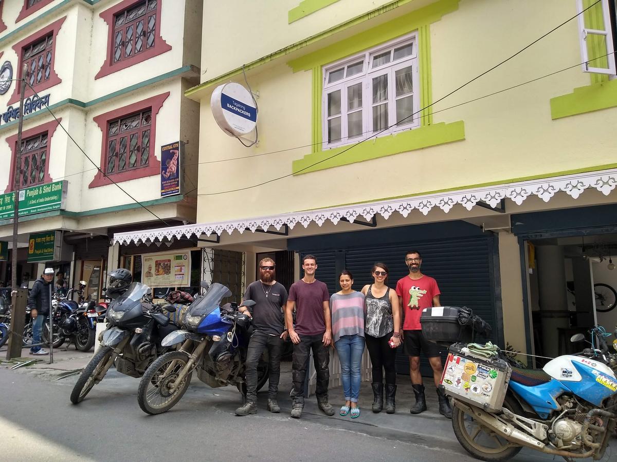 Tag Along Backpackers Pansiyon Gangtok Dış mekan fotoğraf